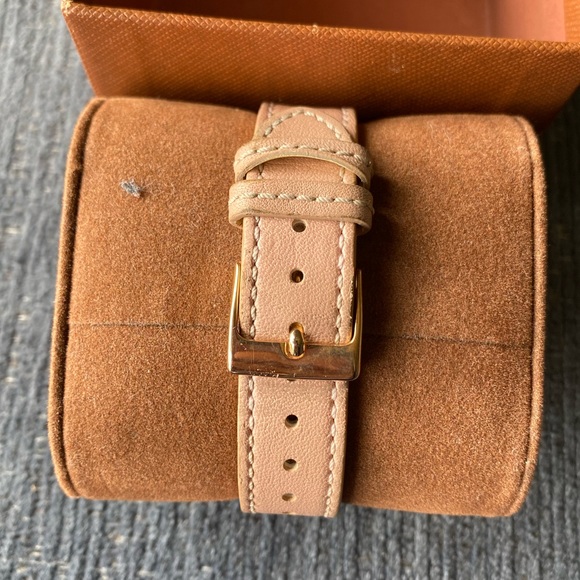 Women’s Greyson Coach Watch - Picture 3 of 4